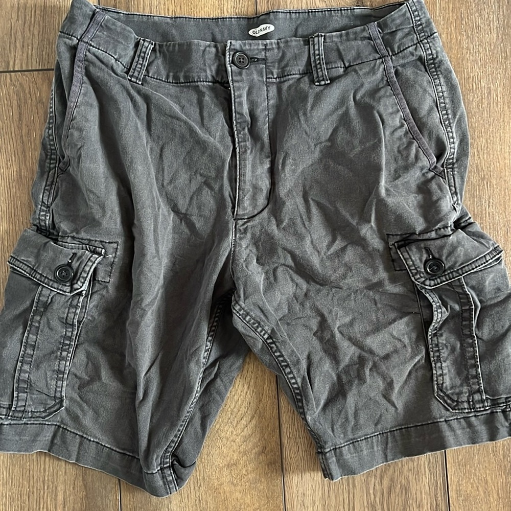 Men’s old navy khaki shorts